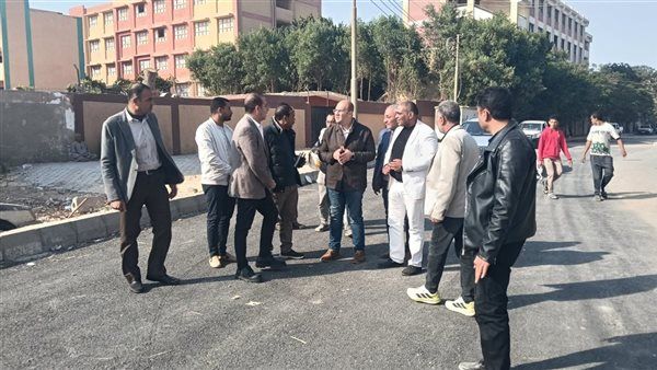 نائب محافظ الجيزة يتفقد أعمال الخطة الاستثمارية للتطوير والرصف بمدينة الصف