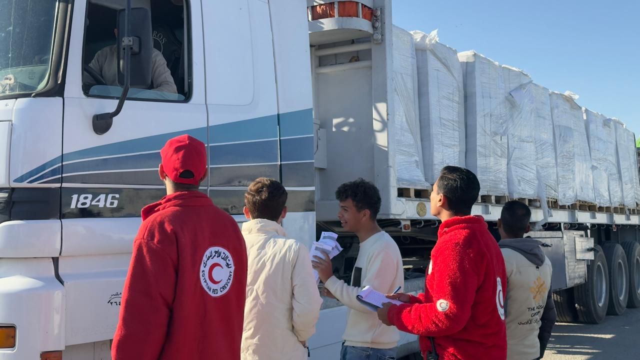إطلاق قافلة زاد العزة 85 إلى غزة بحمولة 9,500 طن مساعدات إنسانية