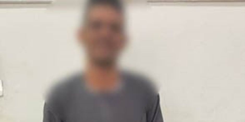 ضبط شخص أثناء توزيع مبالغ مالية على الناخبين بقوص بمحافظة قنا