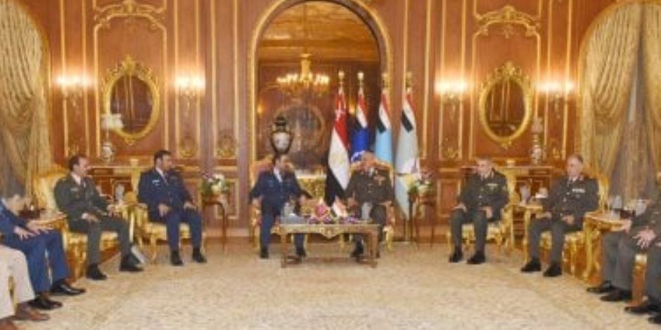 الفريق أحمد خليفة يلتقى رئيس أركان القوات المسلحة القطرية