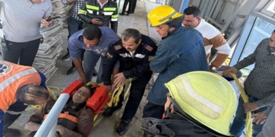 استجابة عاجلة من أمن القاهرة لإنقاذ 4 عمال سقطوا من أعلى سقالة داخل نفق بمحطة الأتوبيس الترددي