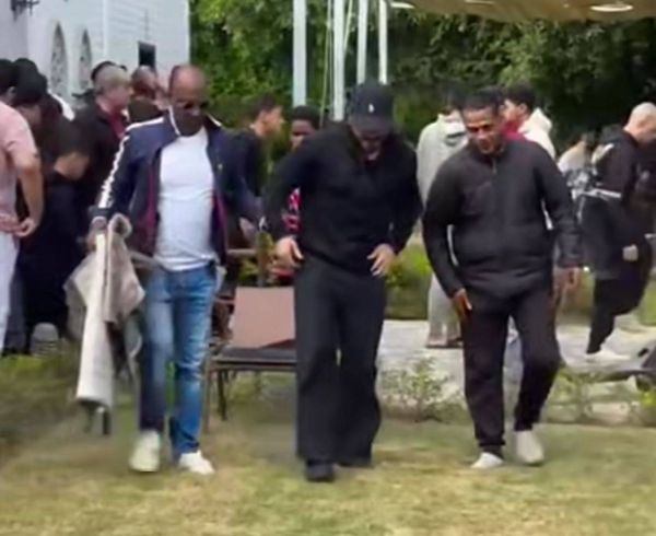 تفاصيل ظهور تامر حسني الأول بعد استئصال جزء من الكلى.. وموعد عودته للمسرح