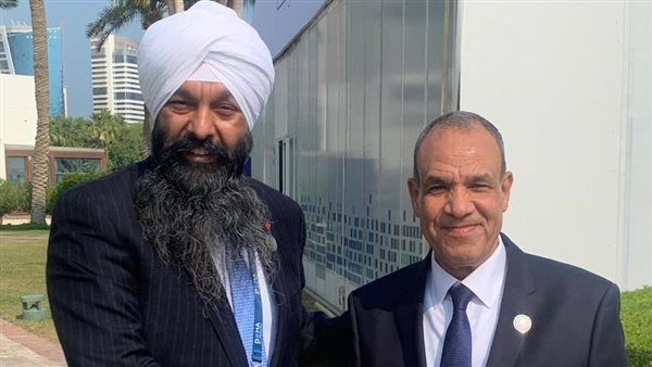 وزير الخارجية يلتقي وزير الدولة الكندي للتنمية الدولية على هامش منتدى الدوحة