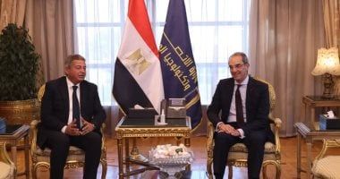 رئيس الأعلى للإعلام ووزير الاتصالات يبحثان آفاق التعاون المشترك