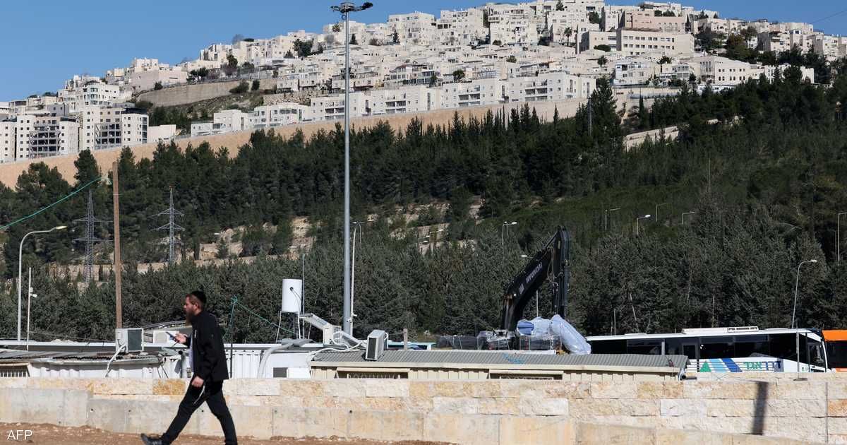 العالم اليوم - مصدر: إسرائيل تخلي 28 بؤرة استيطانية في الضفة بضغط أميركي