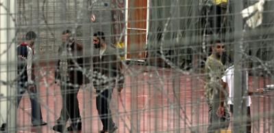 الاحتلال يواصل احتجاز 32 أسيراً من غزة