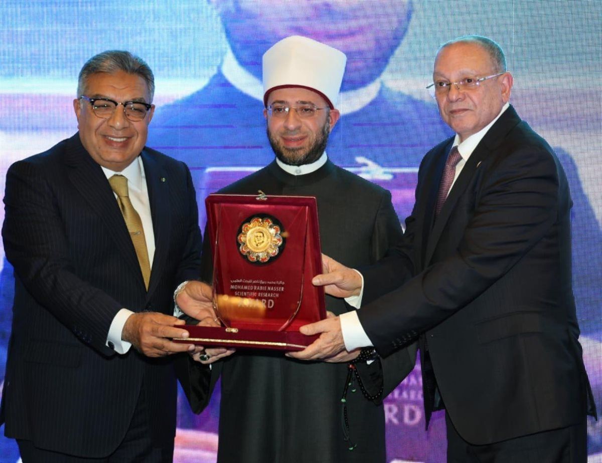 وزير الأوقاف يشهد تسليم جائزة محمد ربيع ناصر للبحث العلمي