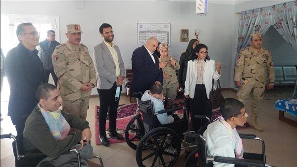 قصر العيني يطلق قافلتين طبيتين لخدمة المحاربين القدامى وأهالي قرية وردان