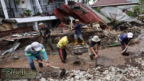 وفاة 13 جراء حريق في مبنى من 7 طوابق في إندونيسيا