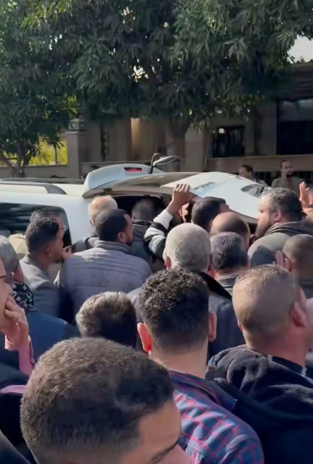 حضور شعبي مهيب يودع مرشح الإعادة في حدائق القبة أحمد جعفر.. صور