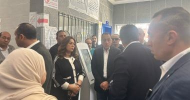 أهالى قرية طحانوب يستقبلون رئيس الوزراء بالزغاريد خلال جولته بمشروعات حياة كريمة