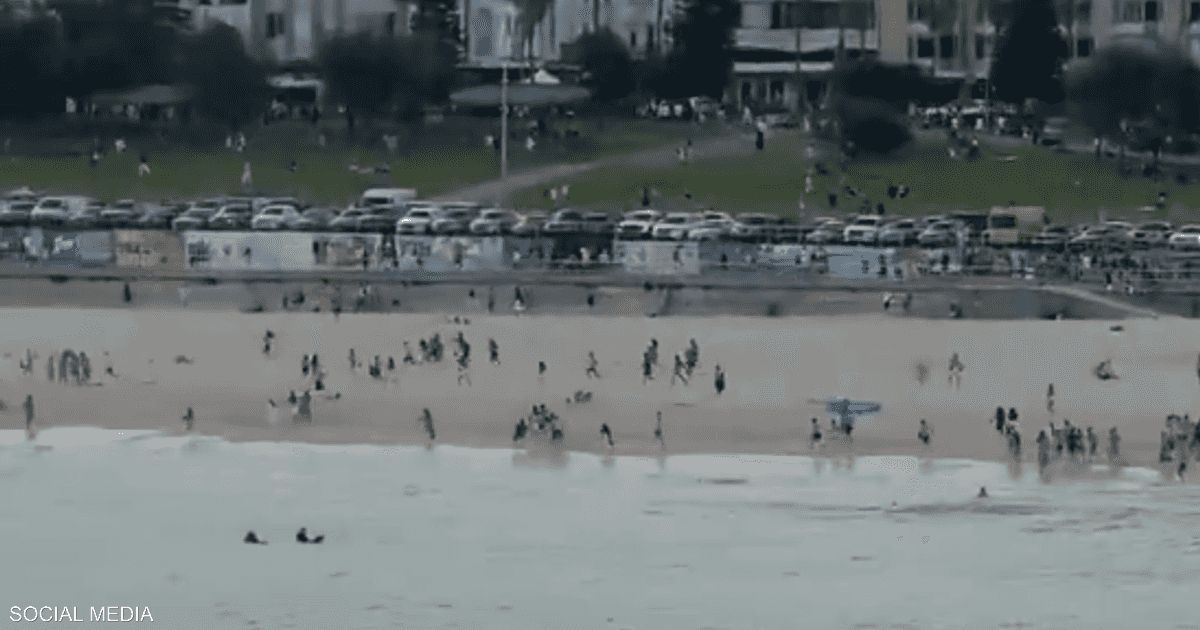 العالم اليوم - بالفيديو.. جرحى بإطلاق نار كثيف على شاطئ أسترالي شهير