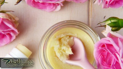 «فات العمر واحنا منعرفش»… طريقة سهلة لصنع مزيل عرق طبيعي 100٪ في المنزل