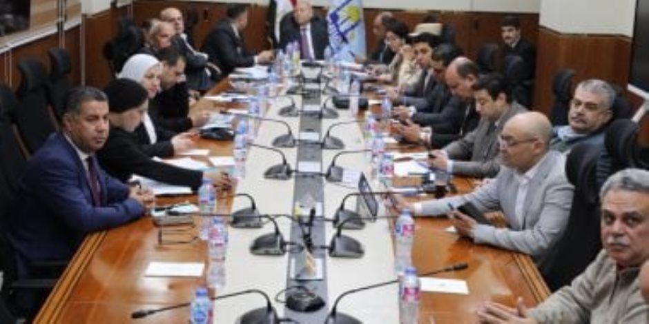 محافظ القاهرة يترأس اجتماع غرفة عمليات متابعة إعادة انتخابات النواب 2025