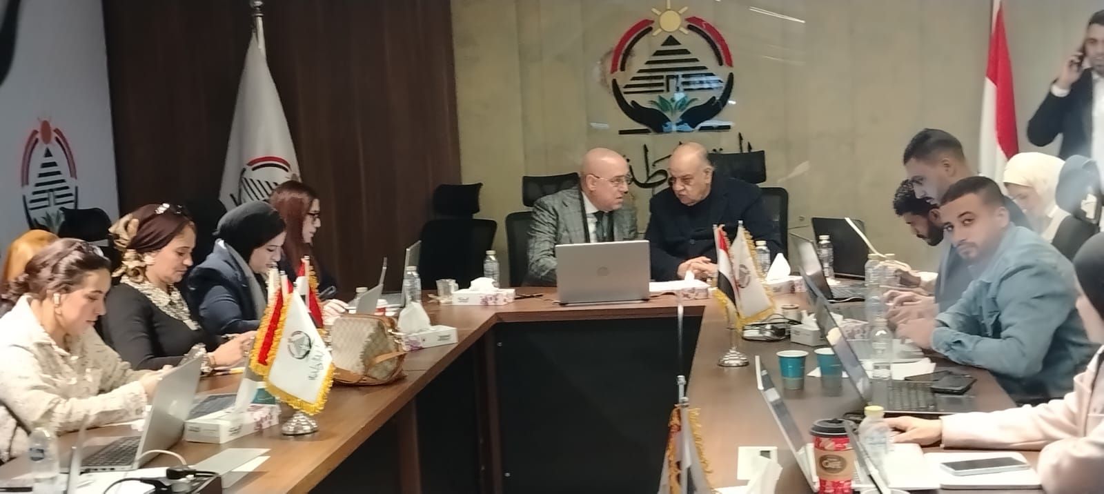 عاصم الجزار يتفقد الغرفة المركزية لـ" الجبهة الوطنية" لمتابعة جولة الإعادة لانتخابات مجلس النواب 2025