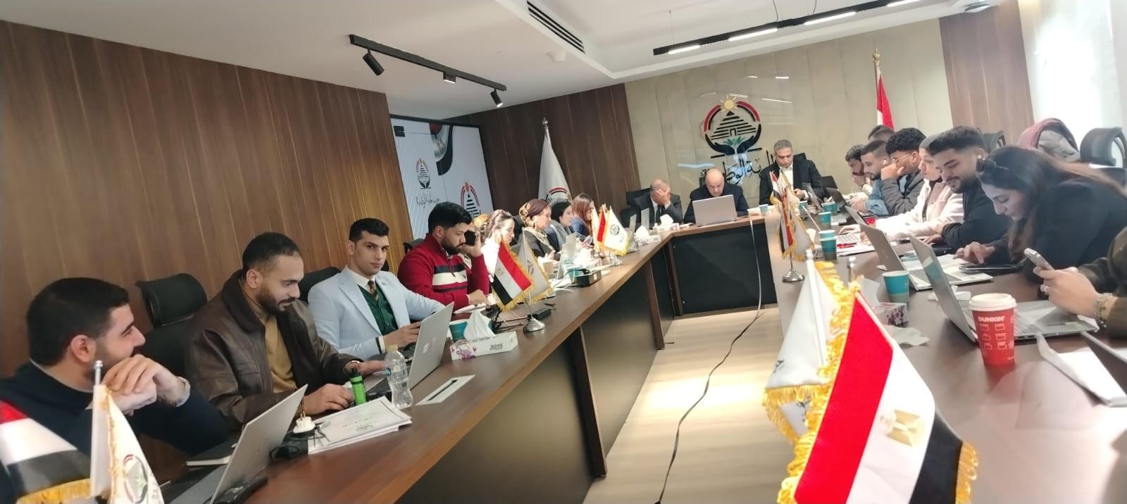 عاصم الجزار يتفقد الغرفة المركزية لـ" الجبهة الوطنية" لمتابعة جولة الإعادة لانتخابات مجلس النواب 2025