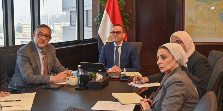 وزير الاستثمار يبحث مع نظيره الكوري تعزيز العلاقات التجارية بين مصر وكوريا الجنوبية