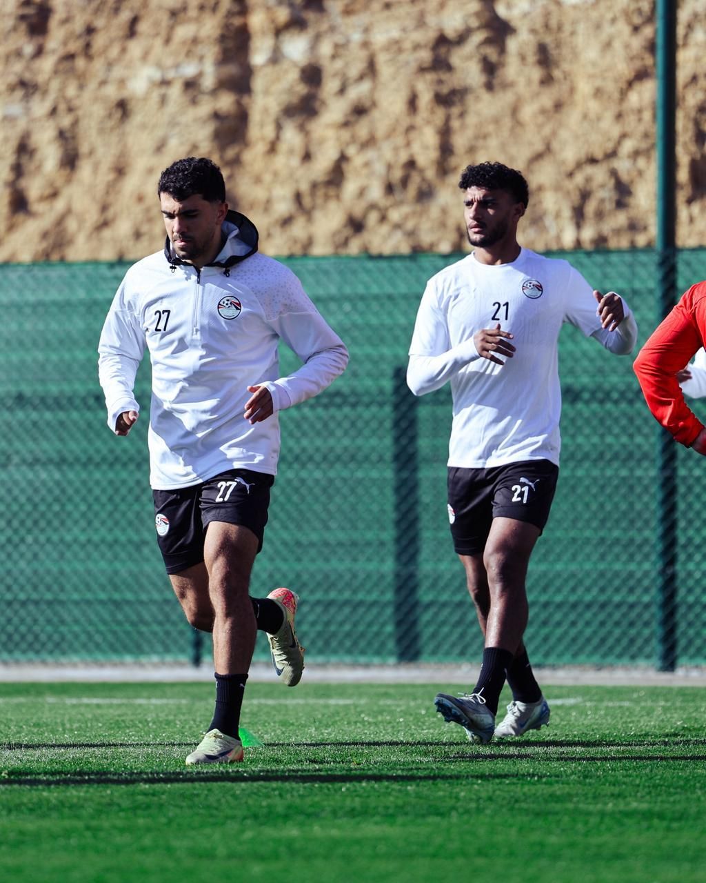 منتخب الفراعنة يبدأ تدريباته لمواجهة جنوب أفريقيا.. صور