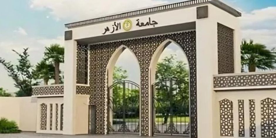 مستشار شيخ الأزهر للوافدين: نُخرّج أطباء يحملون ضمير الأزهر قبل شهادة الطب