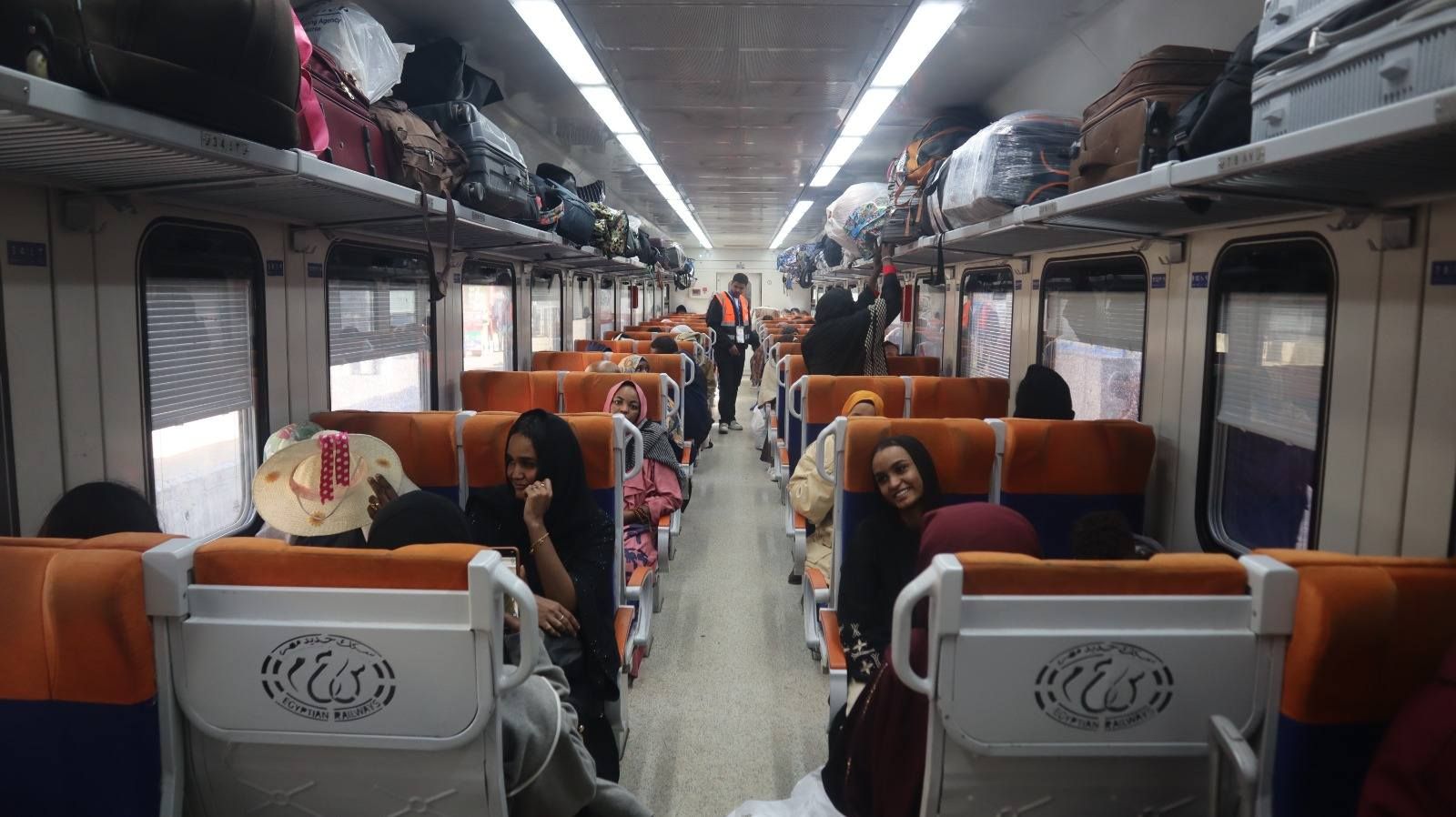 هيئة السكك الحديدية تسيّر الرحلة (42 ) ضمن مشروع العودة الطوعية للأشقاء السودانيين