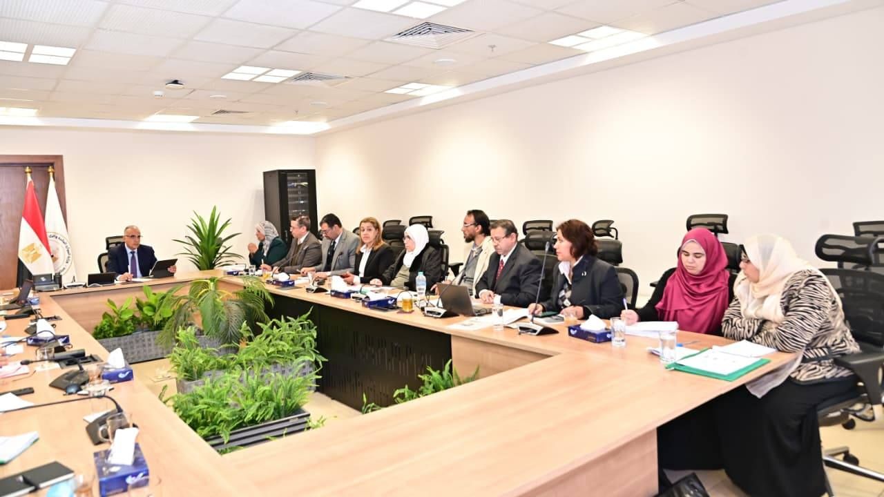 الدكتور سويلم يتابع أعمال هيئة المساحة وتطويرها لخدمة المواطنين والتيسير عليهم