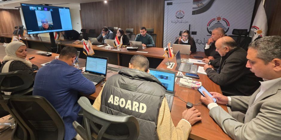 غرفة الجبهة الوطنية تستأنف متابعة جولة الإعادة في اليوم الثاني بدوائر الـ19 الملغاة لانتخابات النواب