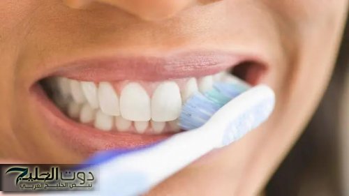 متى يجب تنظيف الأسنان في الصباح .. قبل أم بعد الإفطار؟