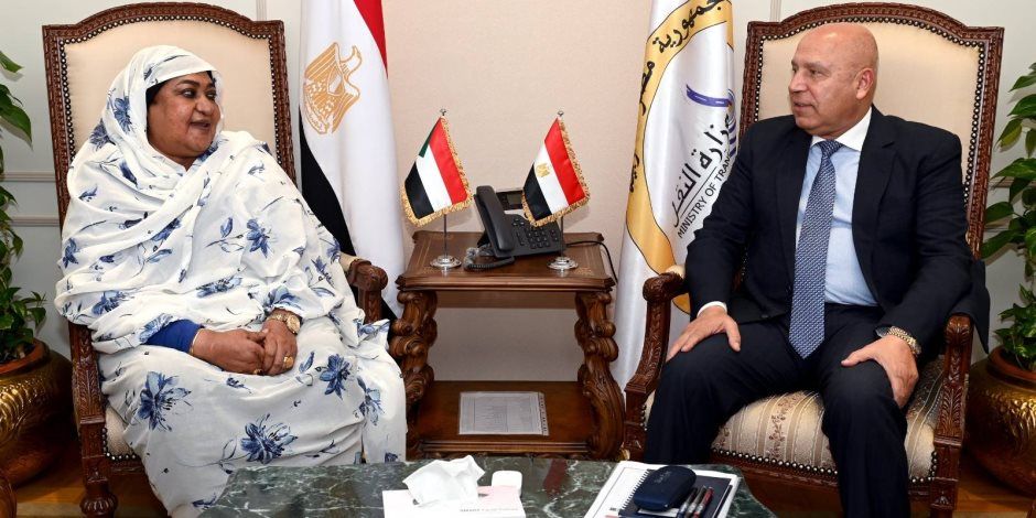كامل الوزير يبحث مع وزيرة الصناعة والتجارة السودانية سبل تعزيز التعاون بين البلدين