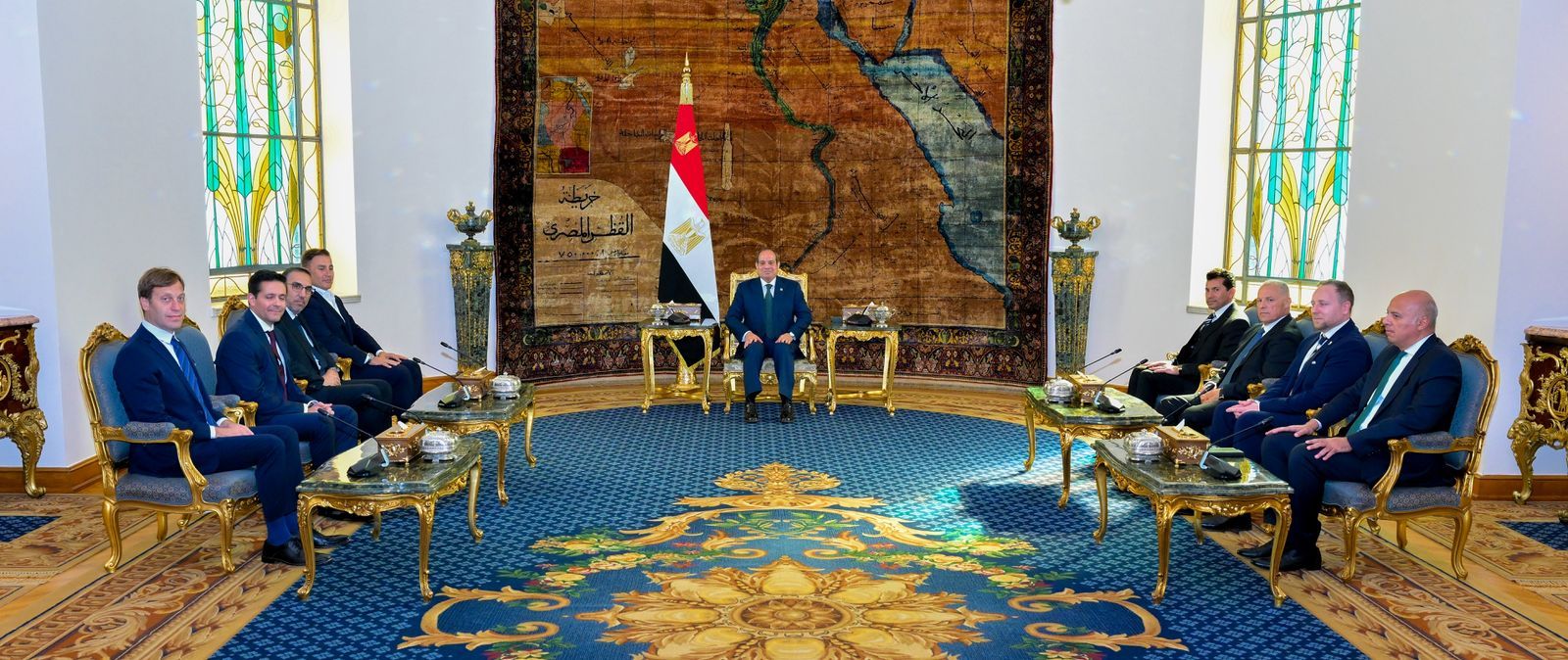 الرئيس السيسى يستقبل وفد فيفا فى إطار الجولة الترويجية لكأس العالم.. صور