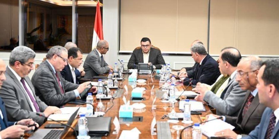 وزير الإسكان يتابع الموقف التنفيذي لمشروعات المبادرة الرئاسية "حياة كريمة" لتطوير قرى الريف المصري