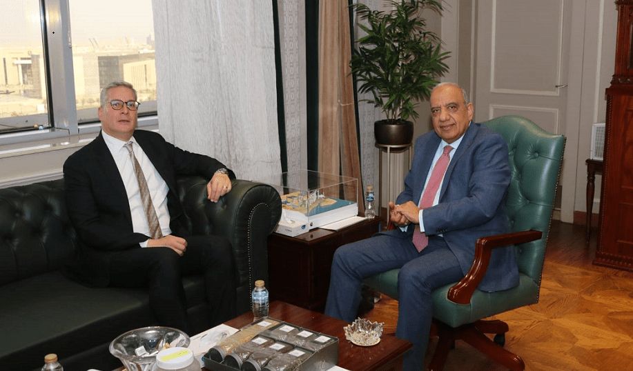 الحكومة تناقش خطة توفير الوقود المكافئ لتأمين التغذية الكهربائية خلال فصل الصيف