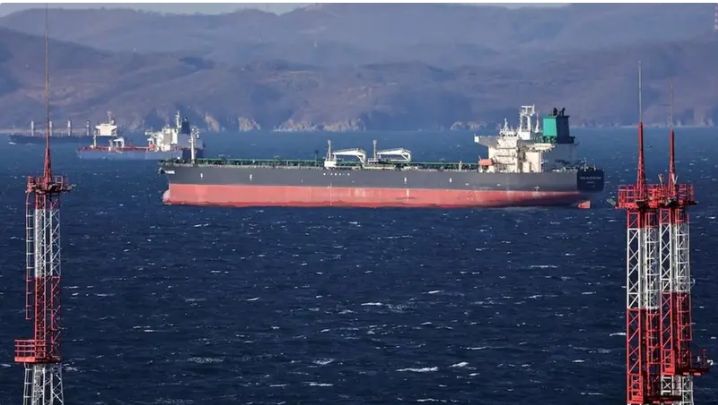 الولايات المتحدة تستولي على ناقلة نفط روسية في المحيط الأطلسي بدعوى انتهاك العقوبات