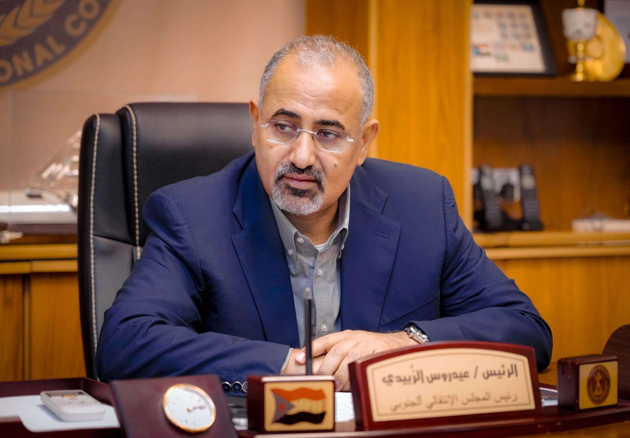 بعد إسقاط عضويته بتهمة الخيانة العظمى.. من هو...