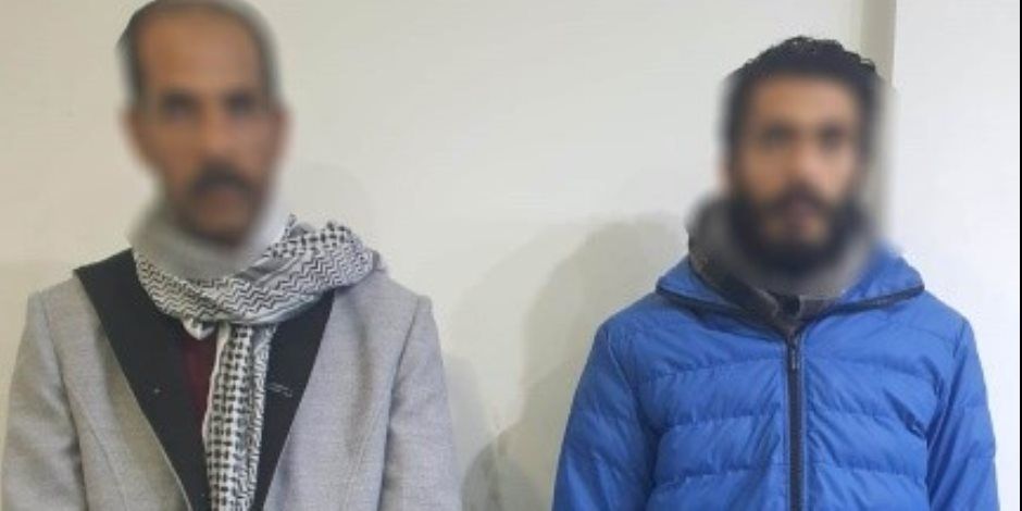 كشف ملابسات الاعتداء على سائق تاكسي بدمياط.. وضبط طرفي الواقعة