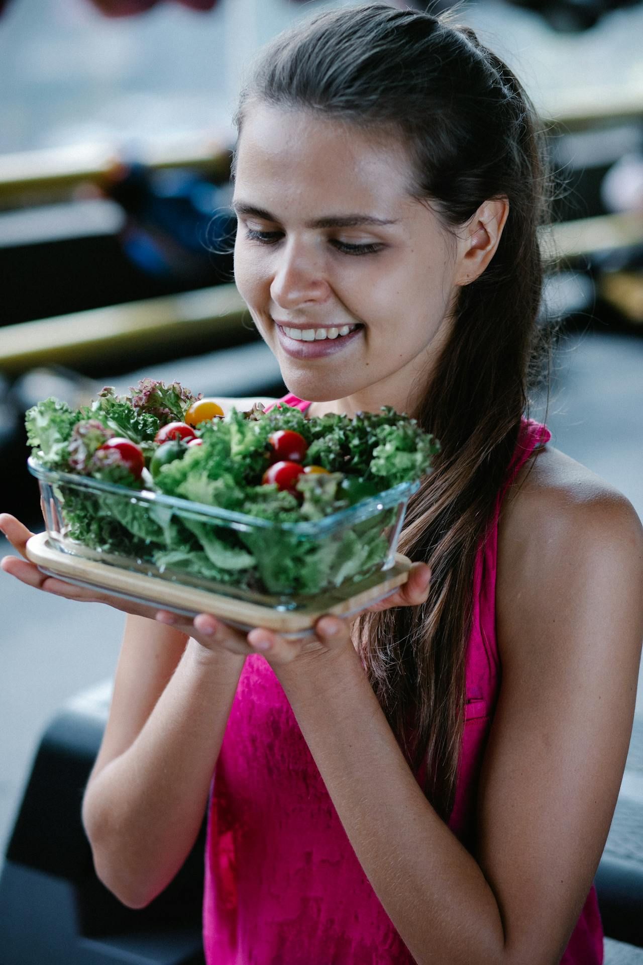 الدراسات الحديثة تؤكد: ترندات التغذية الشائعة تؤذي أجسادنا باسم الصحة.. إليكِ التفاصيل