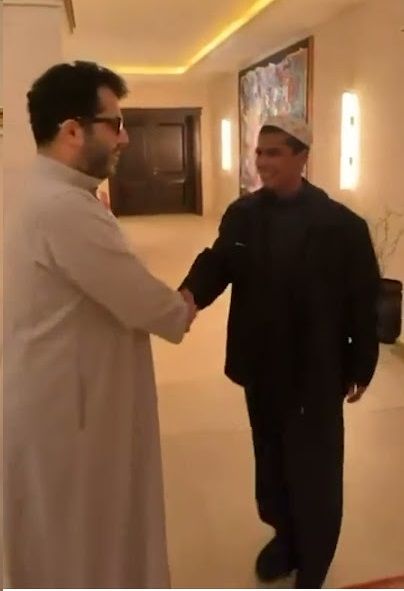 بعفوية وطاقيته الشهيرة.. ماذا قال العقل عن استضافة...