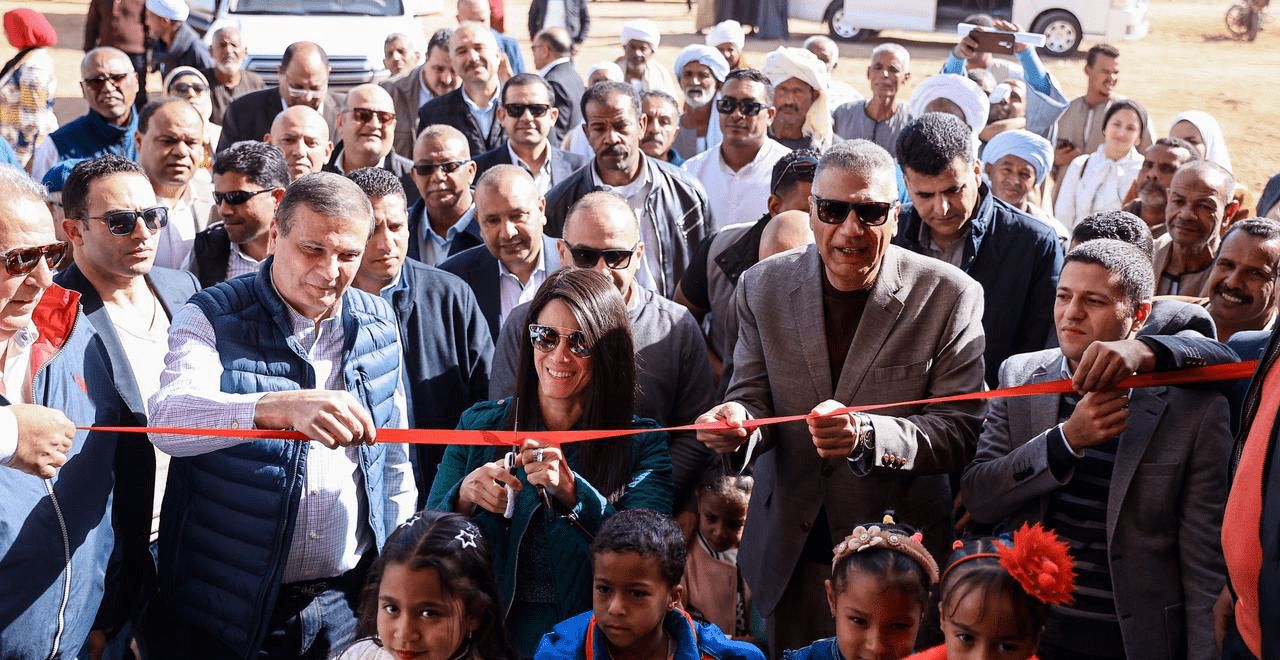 وزيرا التخطيط والزراعة يفتتحان محطة الزهراء للطاقة الشمسية لخدمة 480 فدان