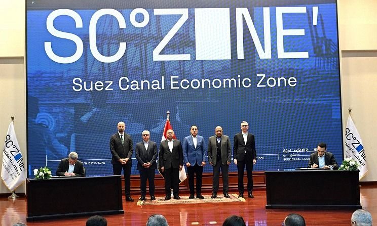 رئيس الوزراء يشهد توقيع اتفاقيات في مجال الطاقة الجديدة باستثمارات 1.8 مليار دولار