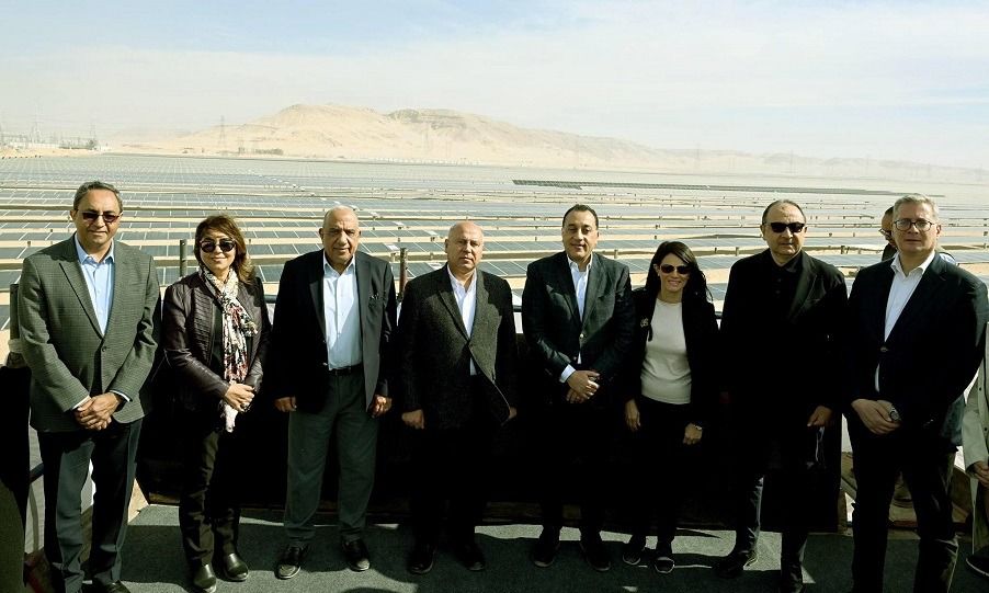 افتتاح المرحلة الأولى من مشروع “أوبيليسك للطاقة الشمسية” في نجع حمادي باستثمارات 600 مليون دولار