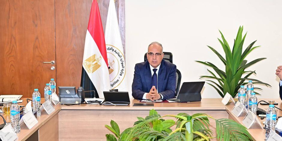 هاني سويلم يناقش إجراءات تطوير منظومة الري بترعة الإسماعيلية