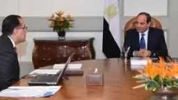 الرئيس السيسي يجتمع مع رئيس الوزراء لمتابعة مستجدات...