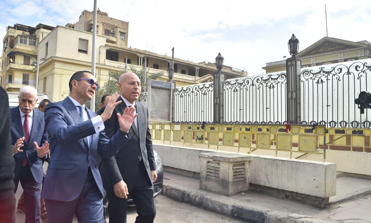 جولة تفقدية لوزير الاستثمار ومستشار رئيس الجمهورية ومحافظ القاهرة بمربع "الوزارات"