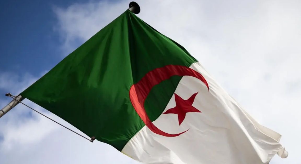 بعد مسيرة فنية مميزة.. ماهو سبب وفاة الفنان...