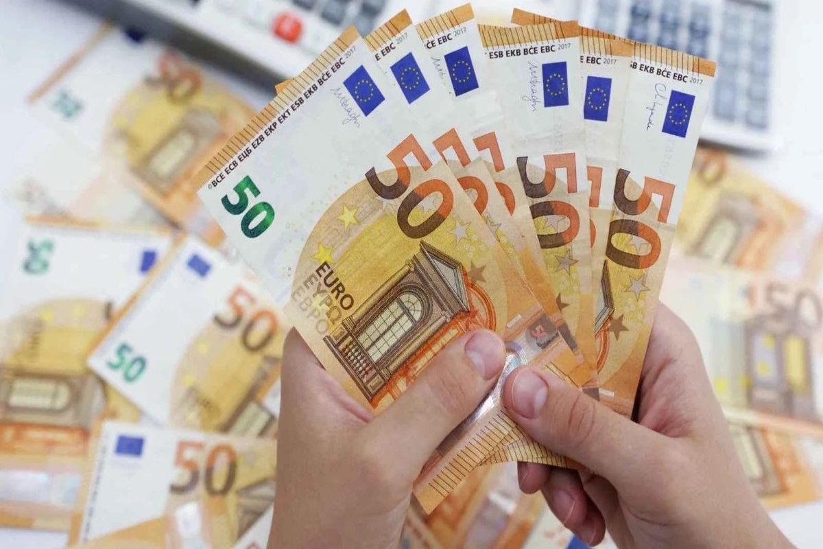 اليورو يشتعل في البنوك المصرية.. قفزة مفاجئة تتجاوز...