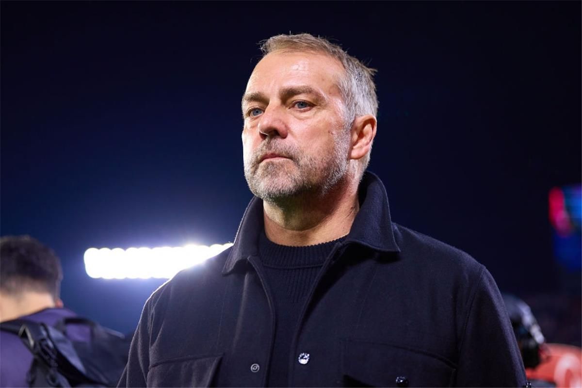 فليك يكشف عن صفقة برشلونة ويعلق على إقالة...