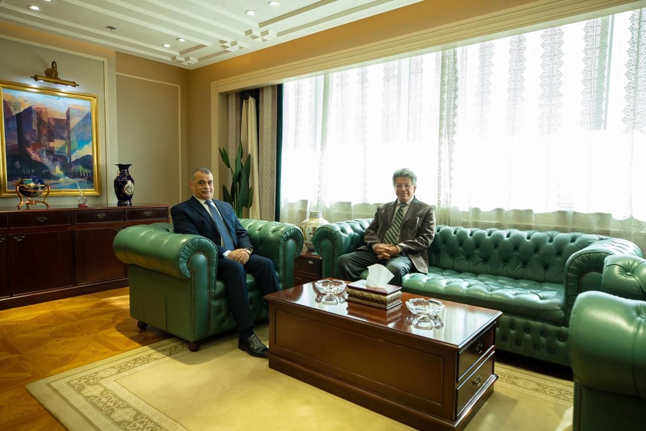 وزير الدولة للإنتاج الحربى يستقبل رئيس الشركة المتحدة للخدمات الإعلامية