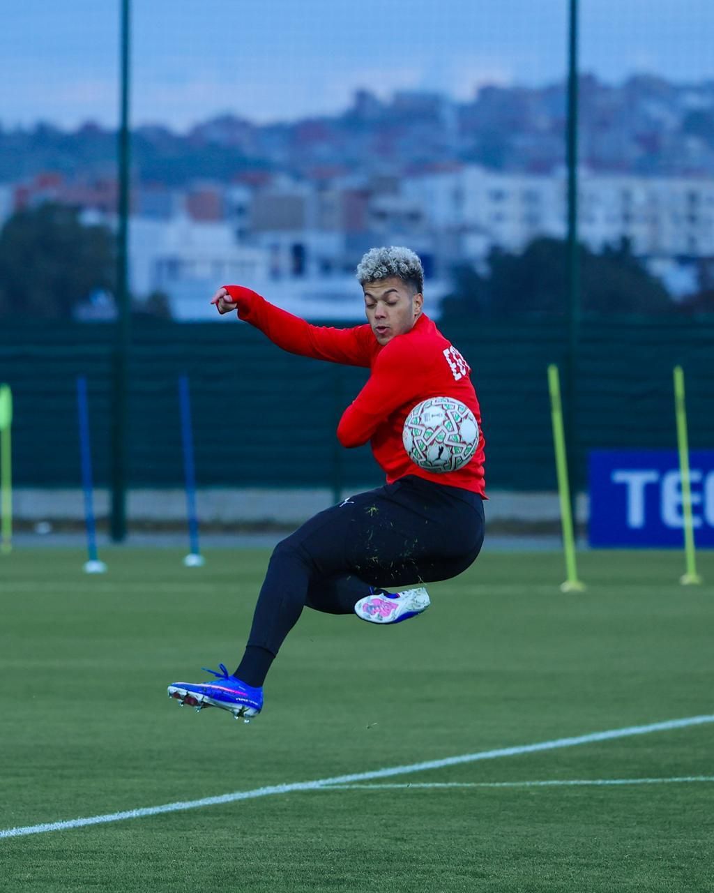 منتخب الفراعنة ينهى تدريباته بطنجة استعدادا لمواجهة السنغال غدا.. صور