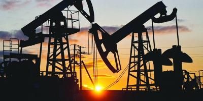 النفط يهبط بأكثر من 2%