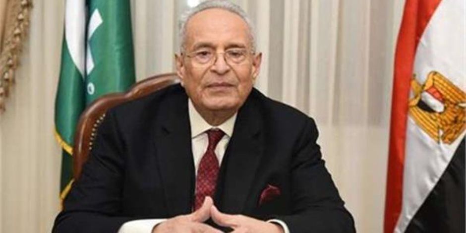 المستشار بهاء أبو شقة يتنازل عن الترشح لرئاسة حزب الوفد ويستقيل من الحزب
