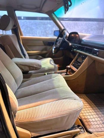 مرسيدس نادرة موديل 1989.. تفاصيل عرض سيارة الشيخ الشعراوي للبيع